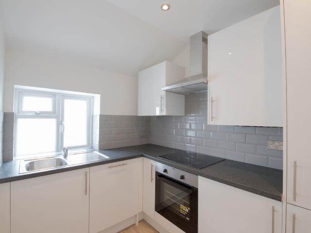 Fonthill Road, Finsbury Park, London N4, 2 bed flat to rent, £2,400 pcm | PrimeLocation