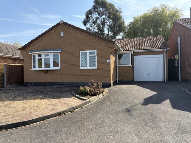 Fontwell Drive, Leicester LE2 2 bed semi detached bungalow to rent £1,350 pcm £312 pw