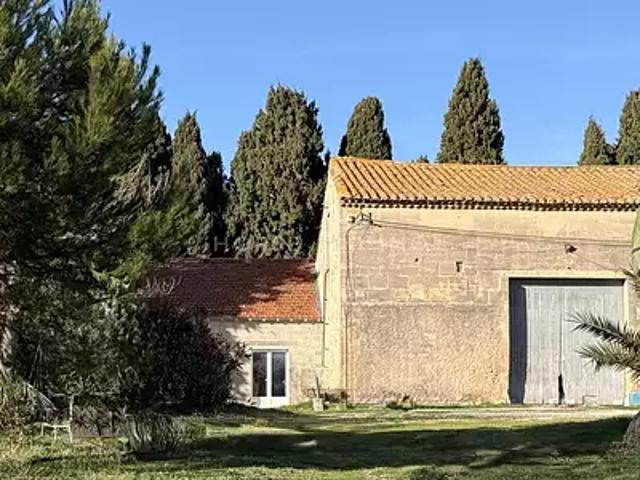 Fontvieille 13990 Achat / Vente maison 5 pièces t5