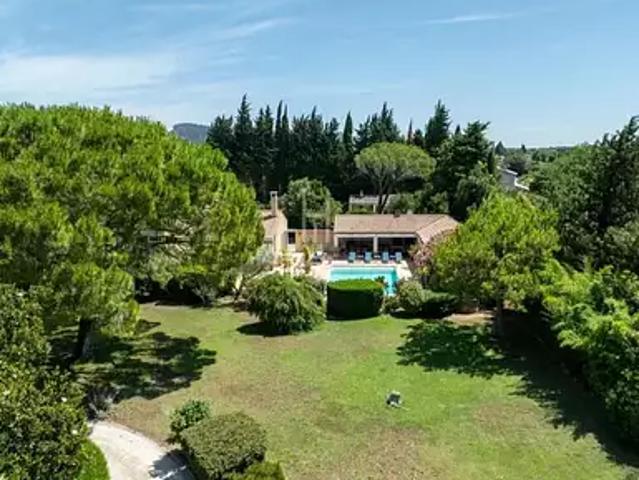 Fontvieille 13990 Achat / Vente maison 9 pièces t9 piscine