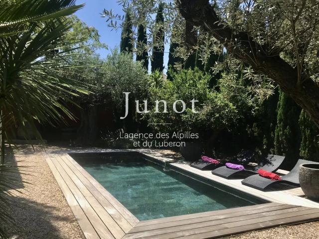 Fontvieille Maison De Village Du Xixe Siècle 145m² Fontvieille