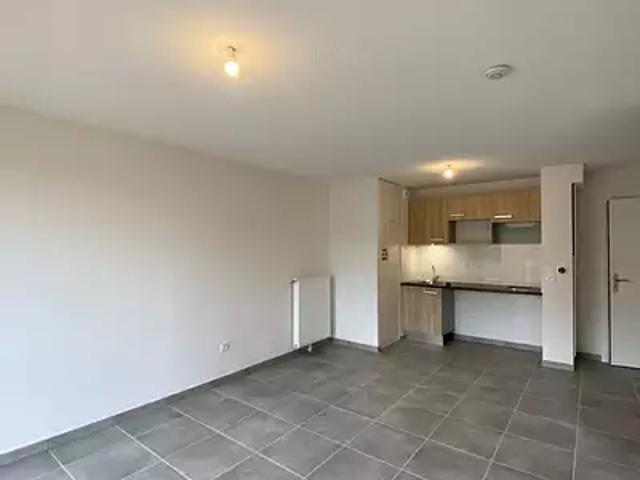 Fonbeauzard 31140 Location appartement 2 pièces t2 terrasse garage
