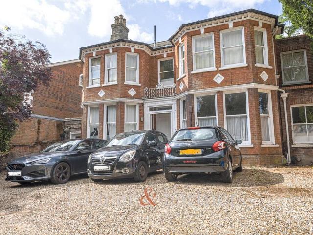 Fonnereau Road, Ipswich, Suffolk, IP1 2 bed apartment to rent £1,050 pcm £242 pw