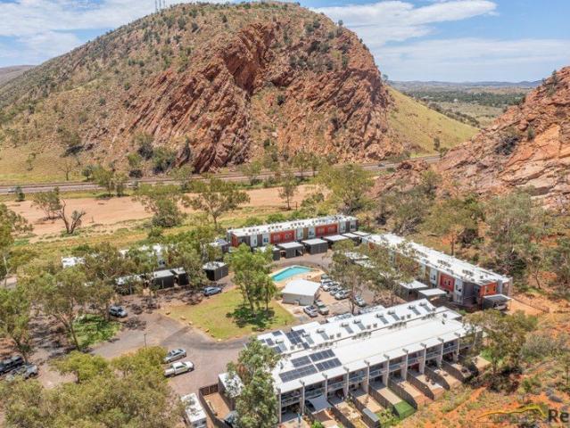 FOOT OF THE RANGES TOWNHOUSE!