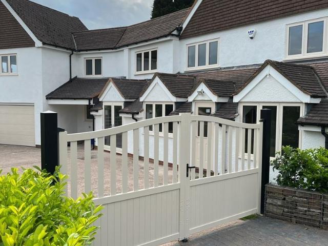 Footherley Lane, Lichfield, WS14 3 bed semi detached house to rent £2,700 pcm £623 pw