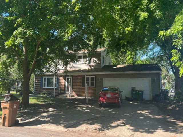 Foothills Cir
