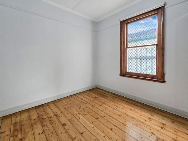 Footscray Lifestyle Property – Walk to Market & Station