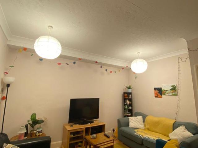 Footscray Road, London SE9, 4 bed semi detached house to rent, £2,365 pcm | PrimeLocation