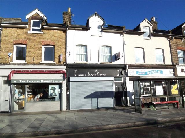 Footscray Road, New Eltham, London SE9, 4 bed flat to rent, £2,600 pcm | PrimeLocation