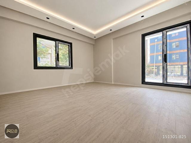 FOCUSTAN MARMARAYA 5 DK,SIFIR,GENİŞ,MODERN,A.OTOPARK,FIRSAT 3+1