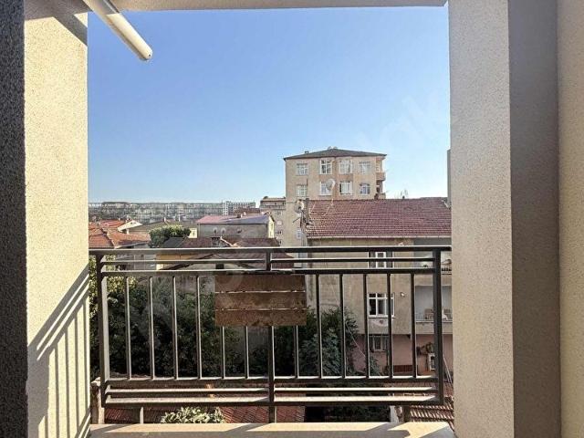 Focus Emlak Pendik'te Site İçinde Kiralık 3+1 Daire