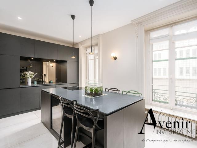 FOCH 202 m2 4 chambres MEUBLE GARAGE CAVE Lyon