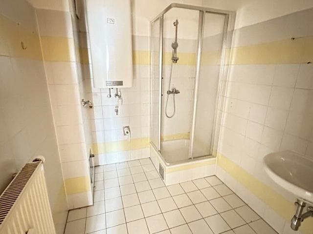 FOHNSDORF: Charmante 2 Zimmer Wohnung mit Balkon und gemütlichem Wohnambiente