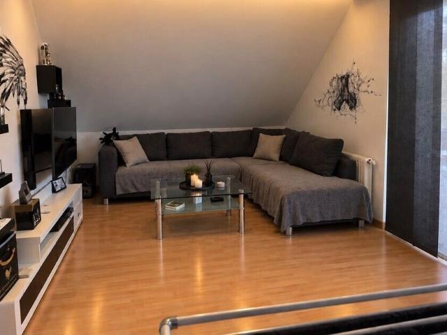 FOHNSDORF: Attraktive 2 Zimmer Wohnung mit Balkon