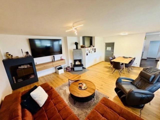 Fohnsdorf Großzügige 4 Zimmer Mietwohnung mit ca 101 m2 WFL, Balkon & Carport