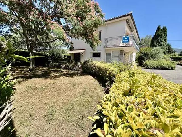 Foix 09000 Achat / Vente maison 9 pièces t9 parking