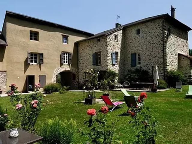 Foix 09000 Achat / Vente maison 22 pièces t22 piscine