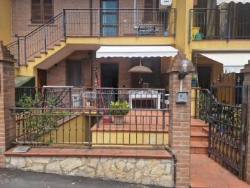 Foiano antico borgo toscano famoso per il suo Carnevale, ven. 89m² Foiano della chiana