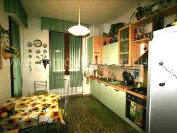 Foiano vendesi appartamento in prossimità del paese al secon. 90m² Foiano della Chiana