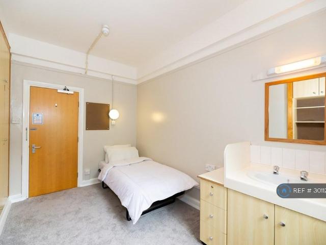 Foley Street, London, W1W 1 bed in a house share to rent £876 pcm £202 pw