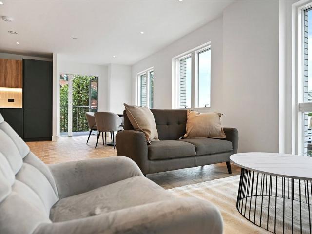 Folgate Apartments, 22 Danvers Avenue, One Clapham Junction SW11, 2 bed flat to rent, £3,500 pcm | PrimeLocation