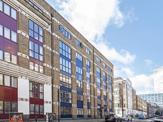 Folgate Street, Spitalfields, London, E1 2 bed flat to rent £3,250 pcm £750 pw
