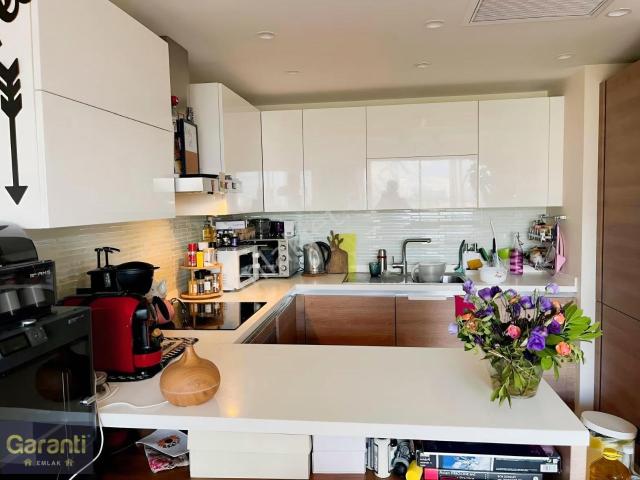 Folkart Life Bornova'da Kiralık 2+1 Daire, 73m², Havuzlu