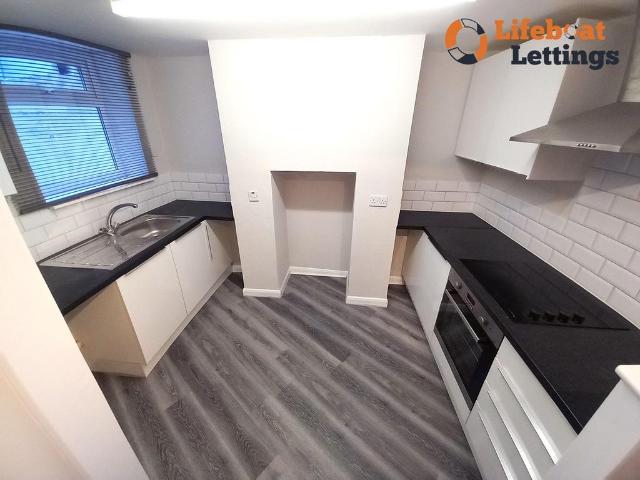 FOLKESTONE CT19 1 bed ground floor flat to rent £795 pcm £183 pw