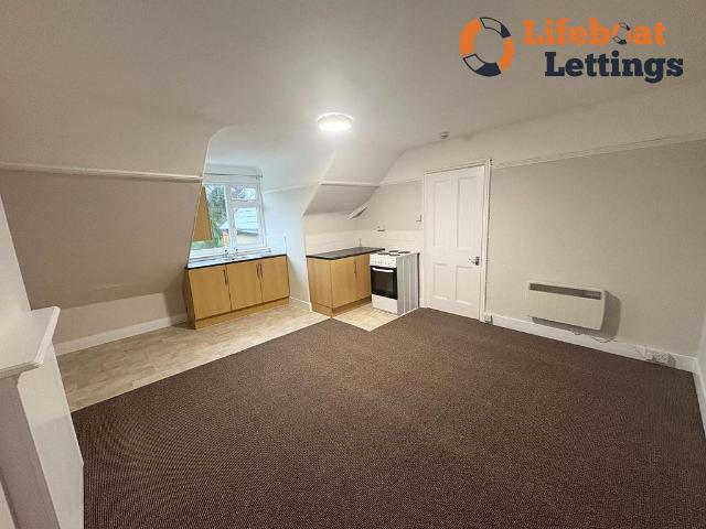 FOLKESTONE CT19 1 bed flat to rent £765 pcm £177 pw