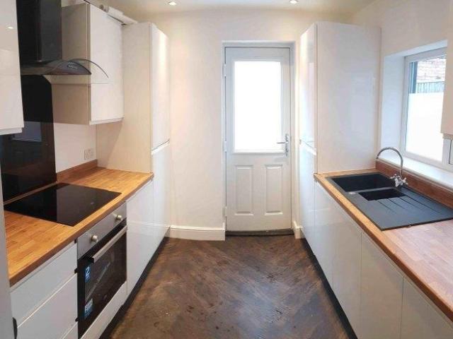 Folkestone Street 3 bed house share to rent £1,365 pcm £315 pw