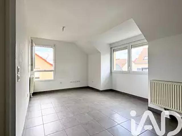 Follainville Dennemont 78520 Achat / Vente appartement 2 pièces t2 au dernier étage parking