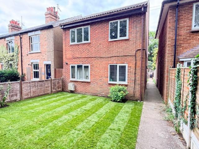 Folly Path, Hitchin SG4, 2 bed maisonette to rent, £1,450 pcm | PrimeLocation