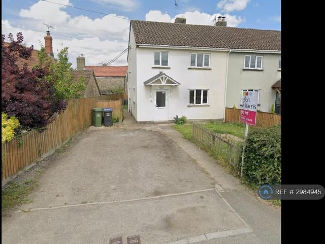 Folly Row, Lacock, Chippenham, SN15 3 bed semi detached house to rent £1,500 pcm £346 pw