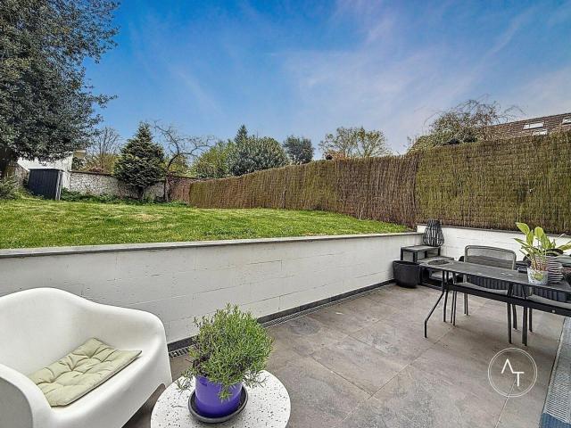 Fort Jaco / App. 1 bed +/ 68m² with large garden