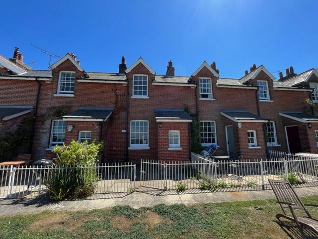 Fort Victoria Cottages, Westhill. 2 bed cottage to rent £1,100 pcm £254 pw