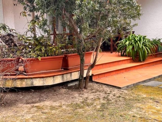 FORTE DEI MARMI, AFFITTASI PER LA STAGIONE ESTIVA, BELLA PORZIONE DI BIFAMILIARE VICINO AL MARE