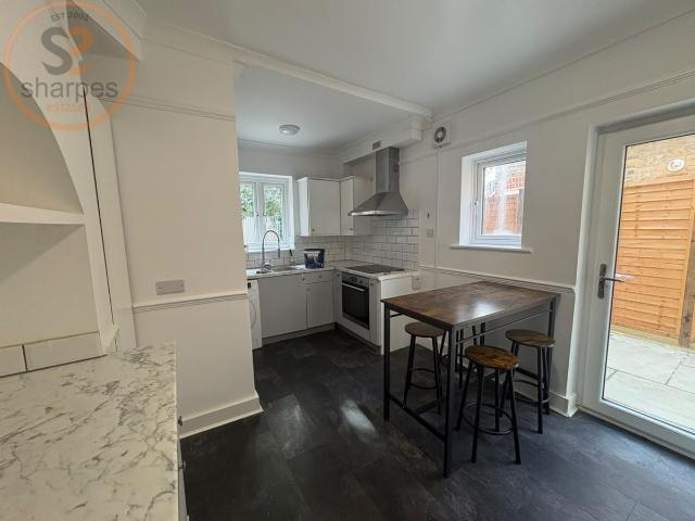 Fortescue Road, London, Greater London SW19, 2 bed maisonette to rent, £1,750 pcm | PrimeLocation