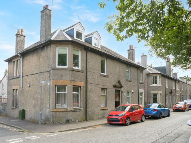 Forth Street, Riverside FK8, 3 bed flat to rent, £1,400 pcm | PrimeLocation