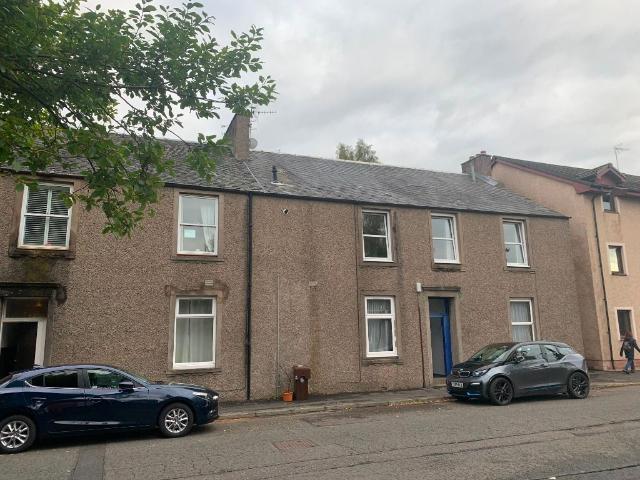 Forth Street, Riverside, Stirling FK8, 6 bed flat to rent, £2,625 pcm | PrimeLocation