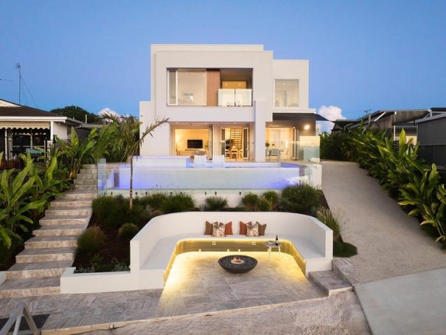 Villa Fiesta: Luxury, Lifestyle and the Quintessential Gold Coast Waterfront Entertainer