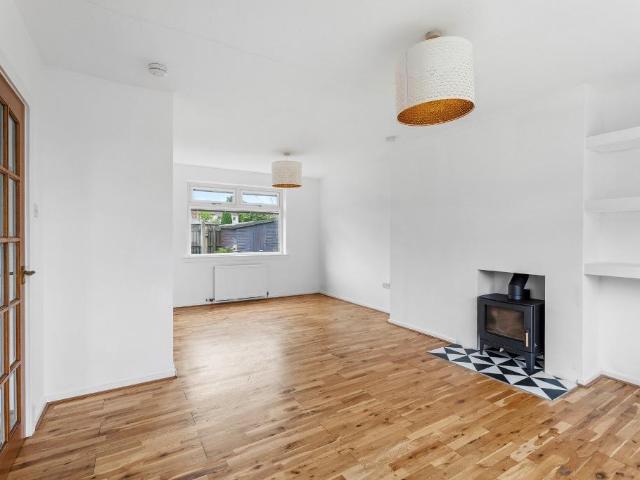 Forthview Crescent, Currie. 3 bed terraced house to rent £1,695 pcm £391 pw