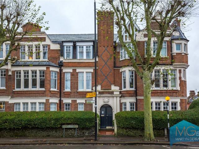 Fortis Green, London N10, 3 bed flat to rent, £2,350 pcm | PrimeLocation