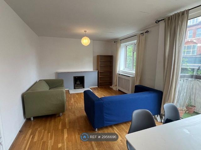 Fortis Green, London N2, 3 bed flat to rent, £2,395 pcm | PrimeLocation