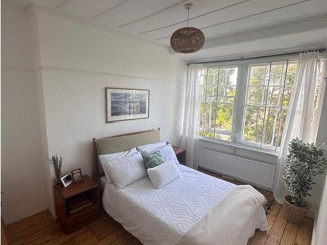 Fortis Green Road, London N10, 3 bed flat to rent, £2,650 pcm | PrimeLocation