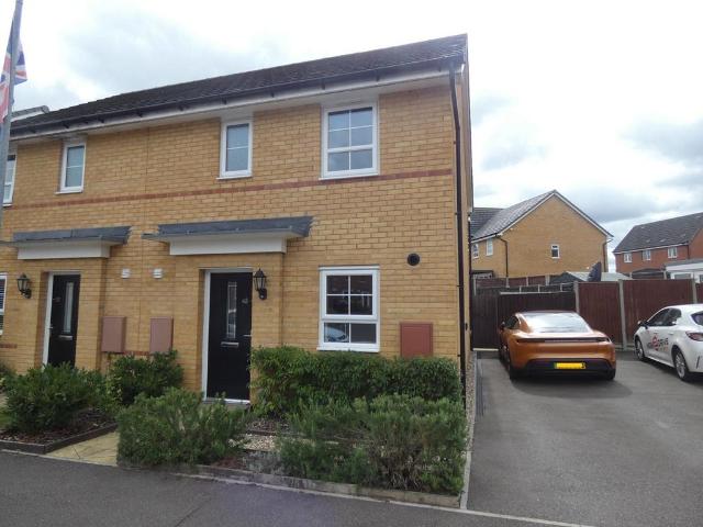 Fortress Road, Carbrooke, IP25 6FP 3 bed semi detached house to rent £1,250 pcm £288 pw