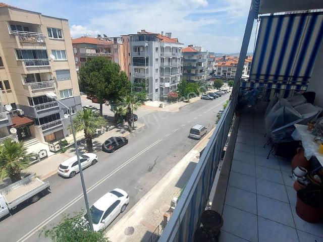 Forum Çamlığa 2 Dak Geniş Cadde Üstünde 2 Balkonlu 3+1 Arakat