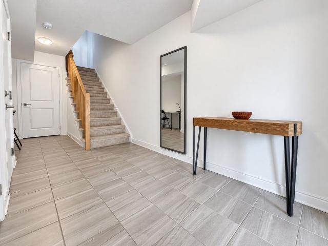 For Lease 3 Red Maple Lane, Barrie, Ontario