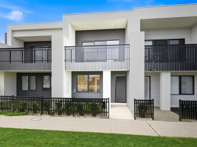 For Lease 3 Rubus Walk, Werribee