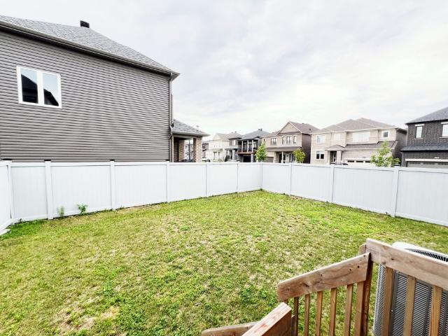 For Lease 1042 Parabolica Way, Kanata, Ontario