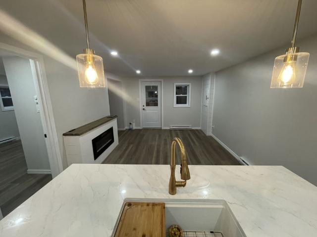 For Lease 106 Elgin Street Unit# Unit B, Centre Hastings, Ontario